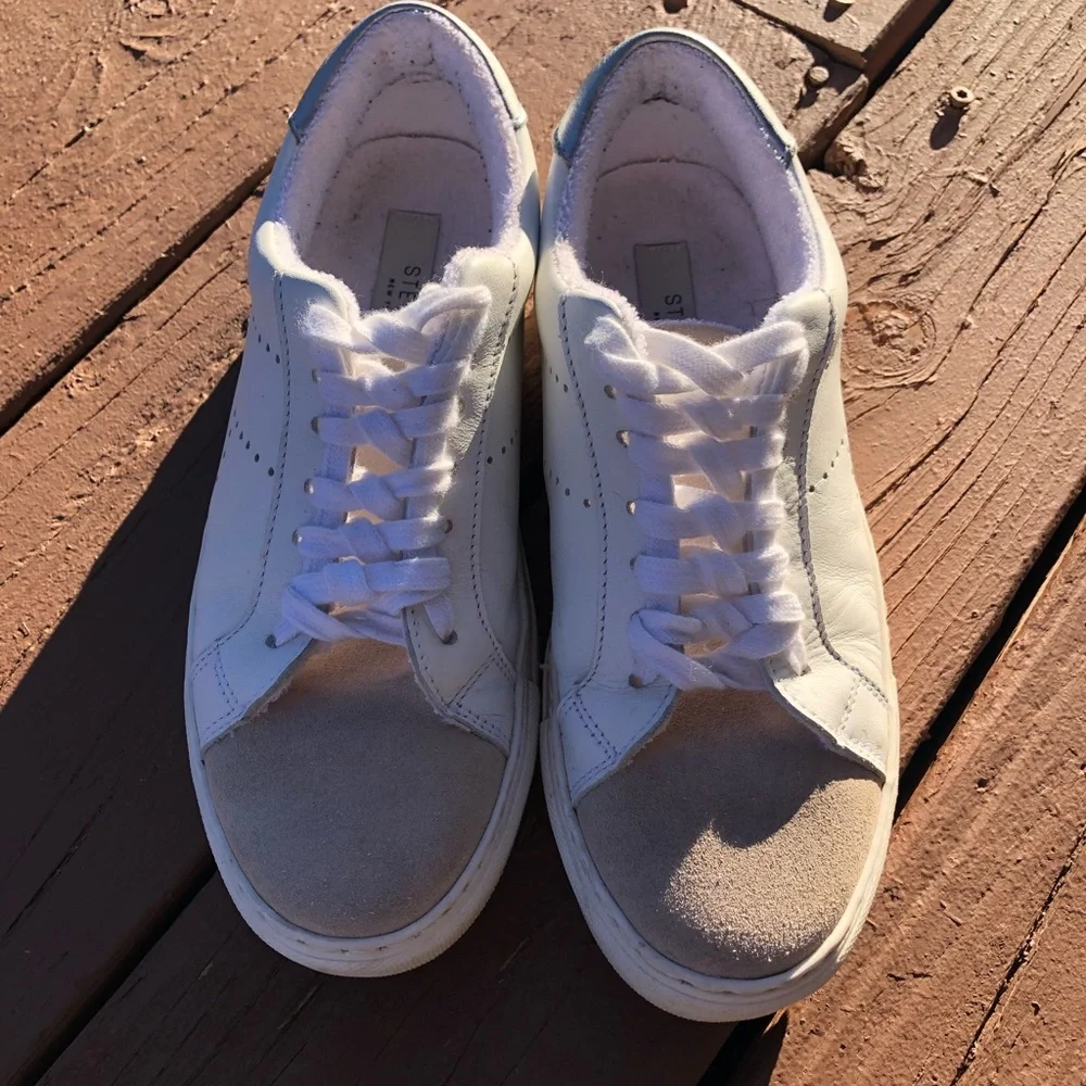 STEVE MADDEN Parody Leather Sneaker 8.5 - Picture 2 of 9